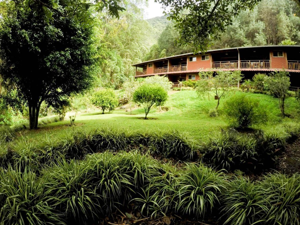 Mama Tungu Hostel Banos  Exterior photo